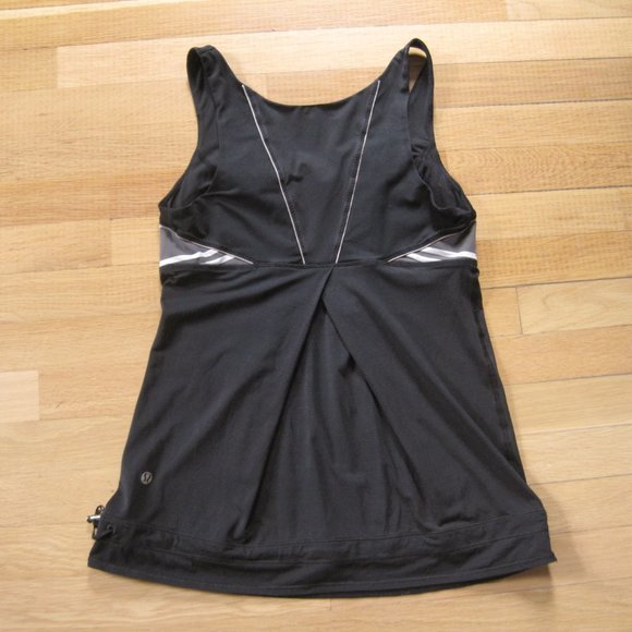 Lululemon Run Ta Ta Topper Tank Size 6 Black Groovy Stripe Nimbus Cinch Hem - Picture 2 of 5